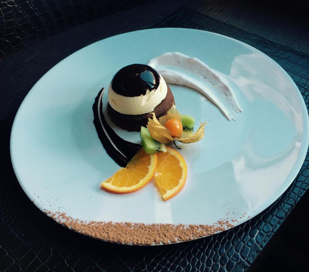 Logis Hotel Le Clos Des Oliviers Бур-Сент-Андеоль Экстерьер фото